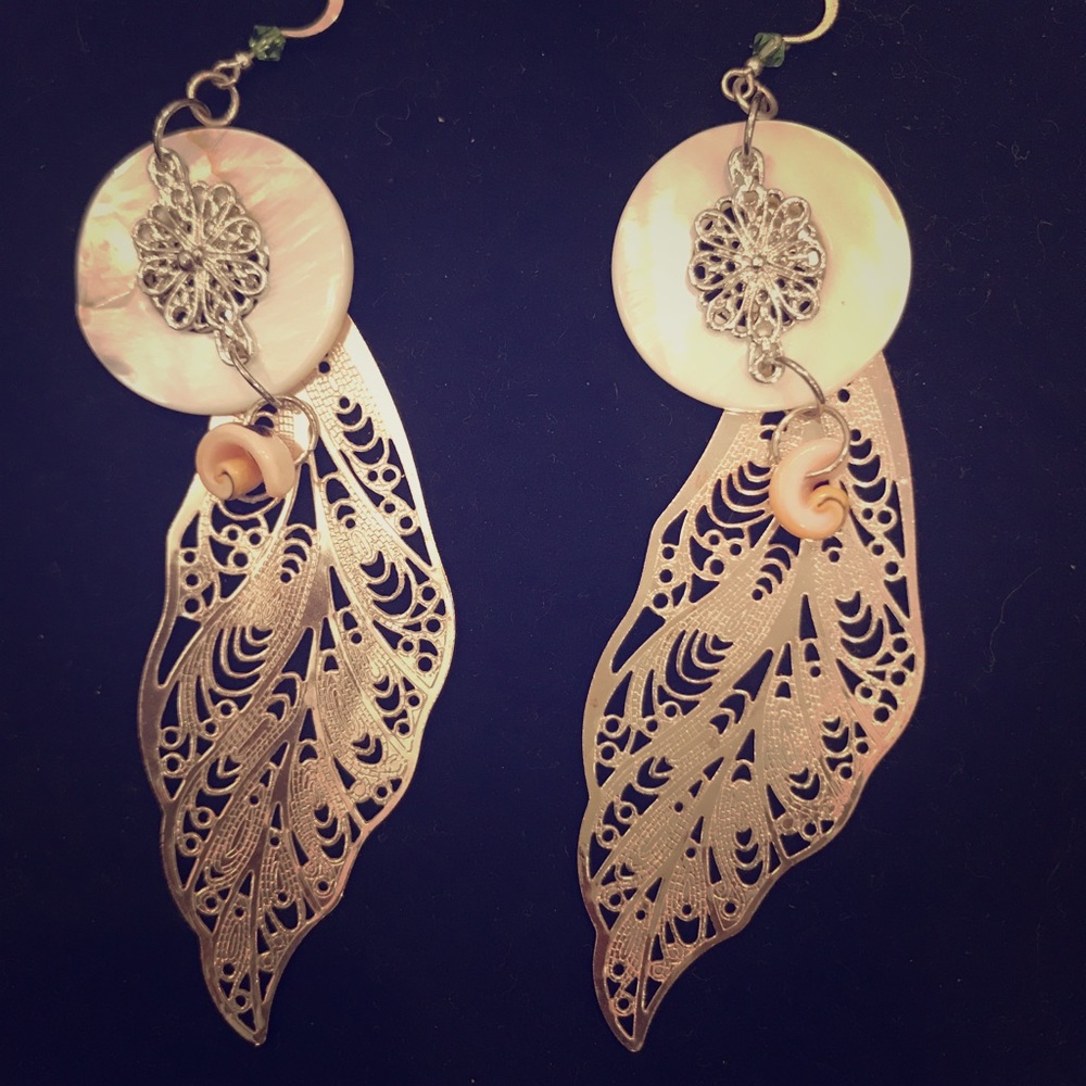 Metal Feather drop earrings
